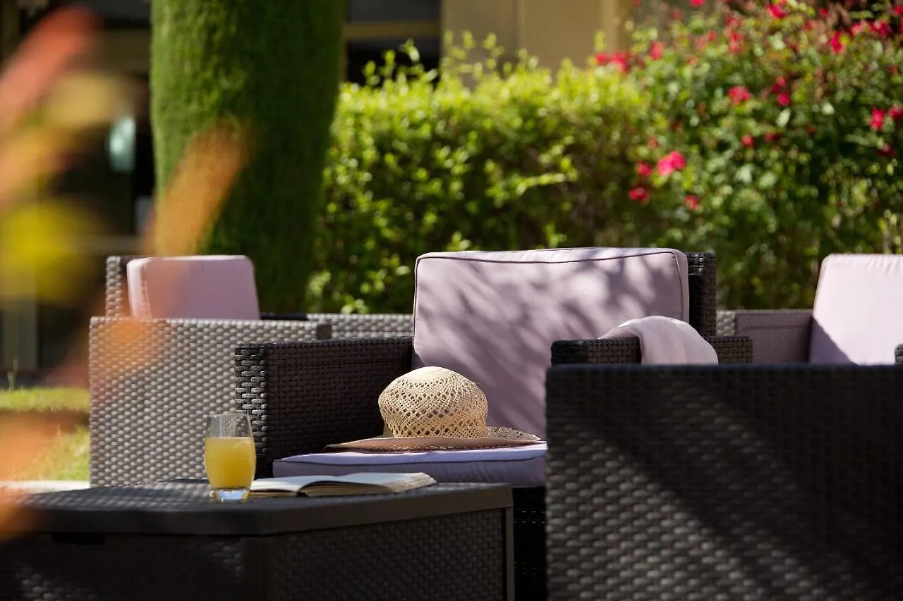 The Originals Residence, Les Strelitzias Juan-les-Pins Aparthotel